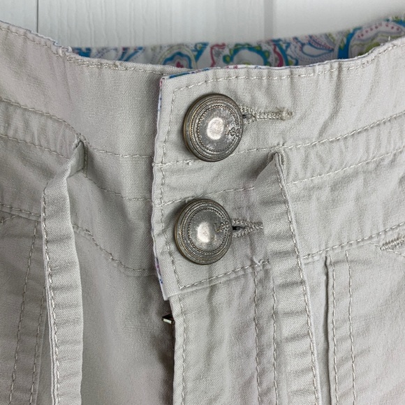 Lee Below the Waist Capri Pants - Picture 6 of 11